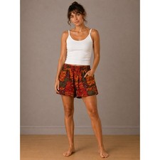 Jane Ashley Vintage 100 Silk Patchwork Print Shorts Red Orange Green Medium