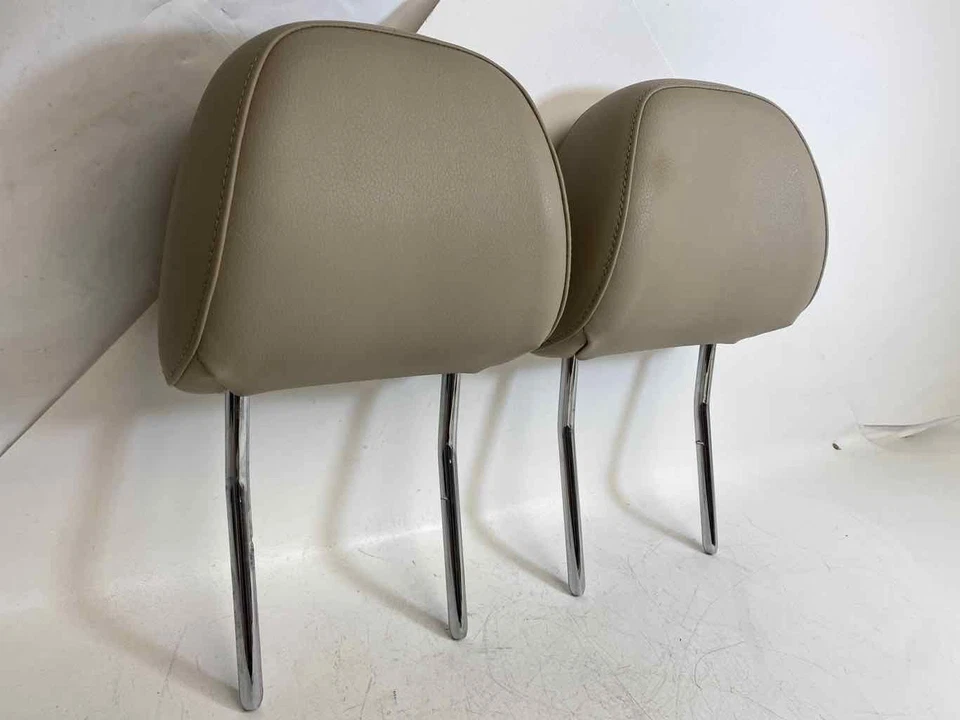 Juego de 2 reposacabezas delanteros derecho y derecho de cuero beige para AUDI A4 QUATTRO 2009-2016 Foto 2 de 4