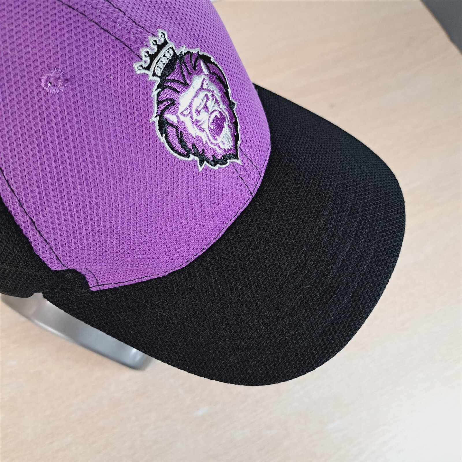 ECHL READING ROYALS ADJUSTABLE STRAPBACK BASEBALL… - image 10