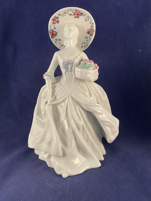 Vintage Southern Heirlooms Porcelain Lady White Pink Elizabeth Arden Belle 