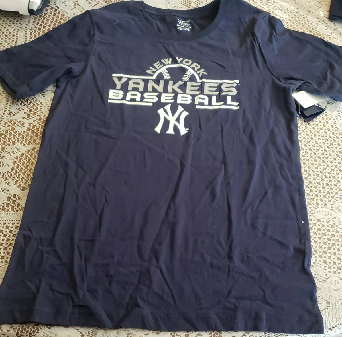 MLB Genuine Merchandise New York Yankees Baseball Team T Shirt Youth XXL--  NWT