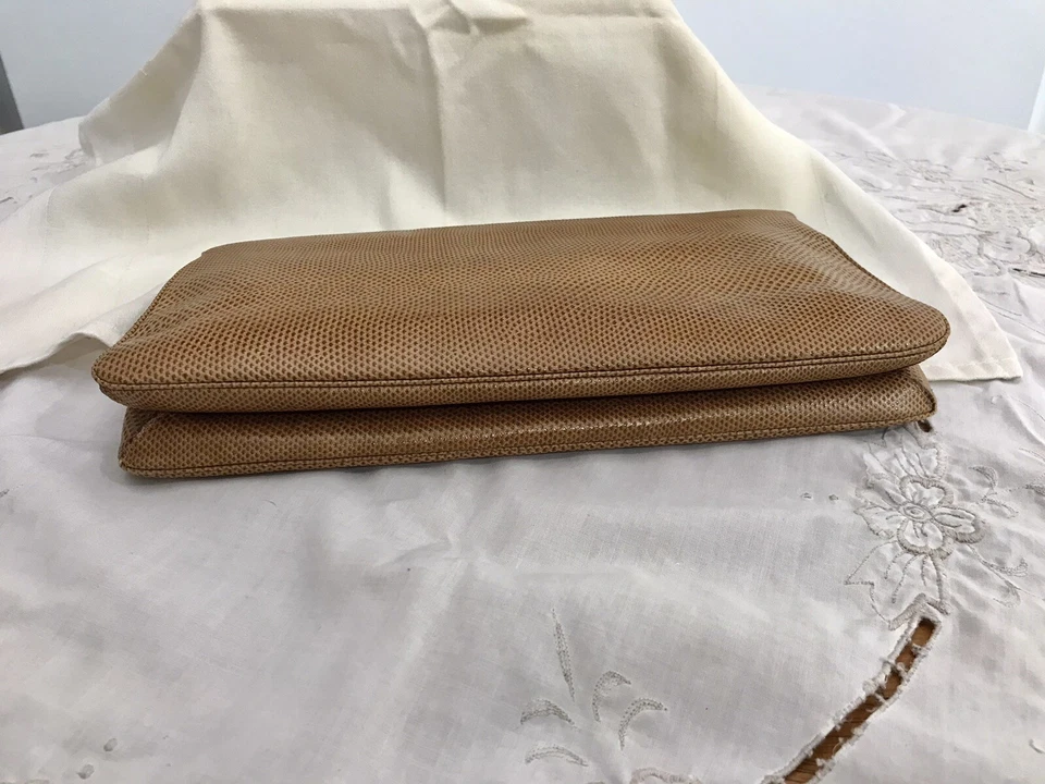 Cartera sin asas Judith Lieber años 70 serpiente tostada y ámbar Lucite Foto 4 de 4