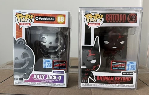 Funko Pop! Batman Beyond #589 NYCC 2025 LE 1000 PCS Exclusive Official Sticker