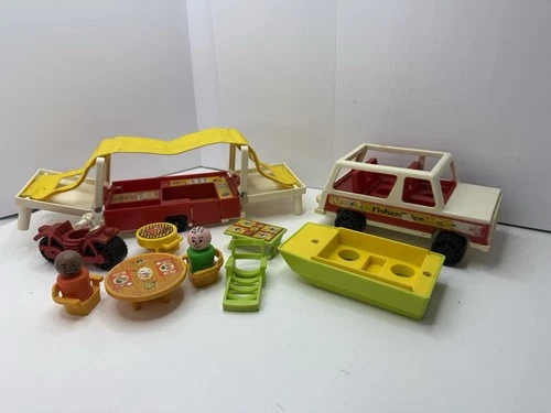 1992 Vintage Fisher price Play Family Camper Set  1979 Good Condition w/ Extras