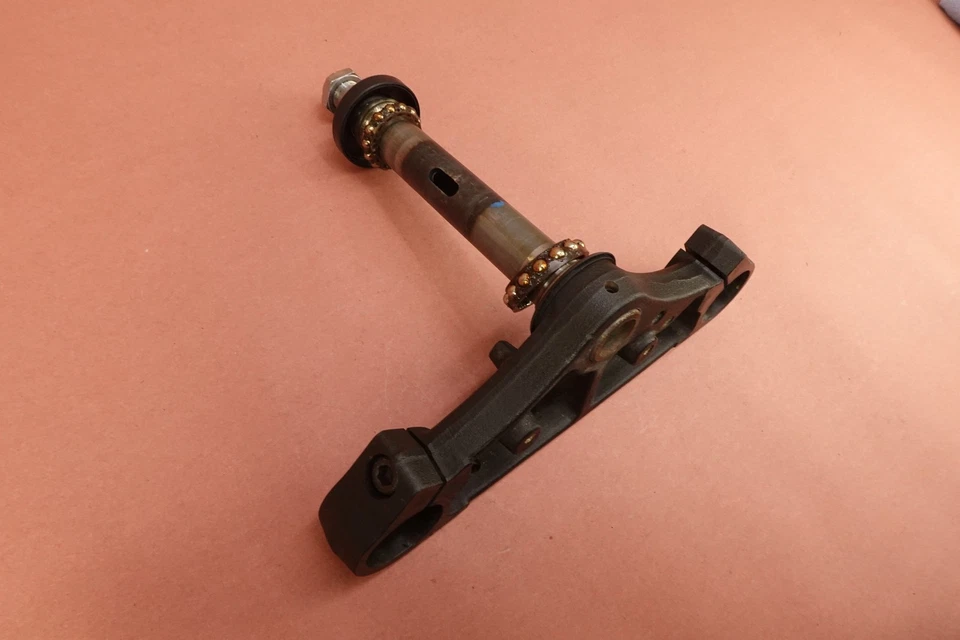 2005-2009 SUZUKI BOULEVARD C50 VL800 Triple Tree Lower Clamp Stem - Image 3 of 4