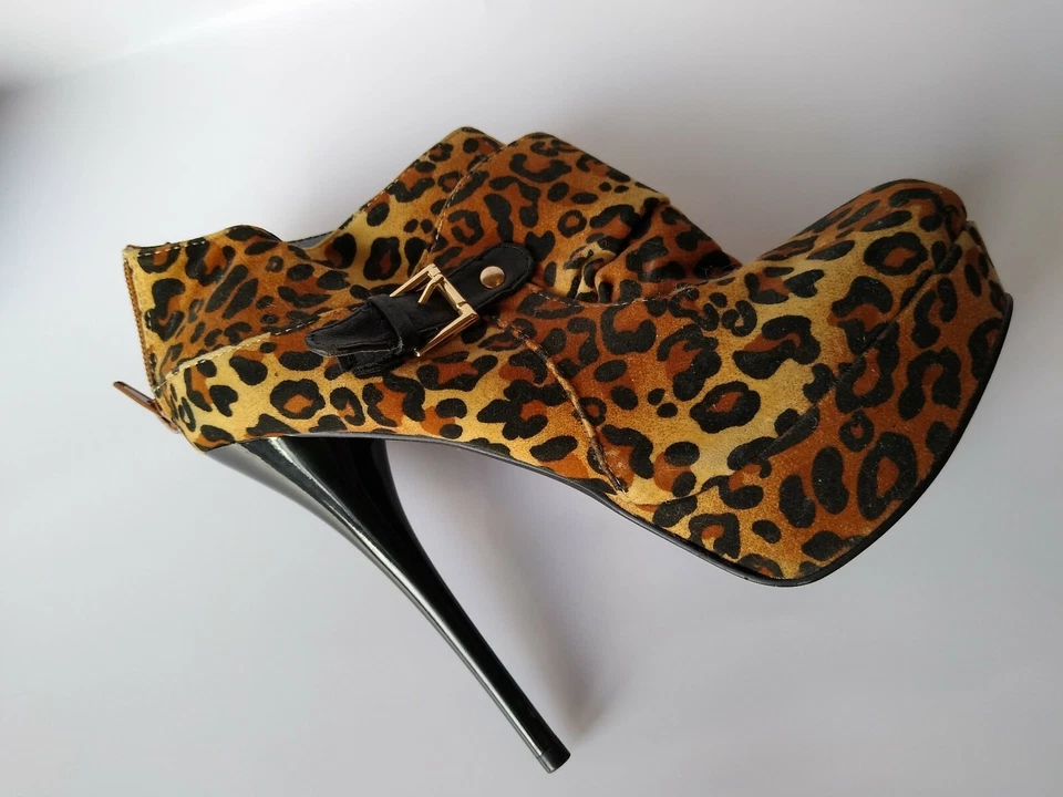 Botines de tacón alto Qupid para mujer talla 7 Foto 3 de 4