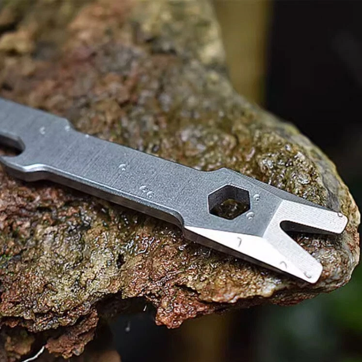 Llave de palanca de aleación de titanio abridor llavero exterior multiherramientas EDC Foto 4 de 4