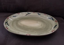 Hausenware Green Olive 15” Serving Plater - Great Condition - Looks Fantastic!