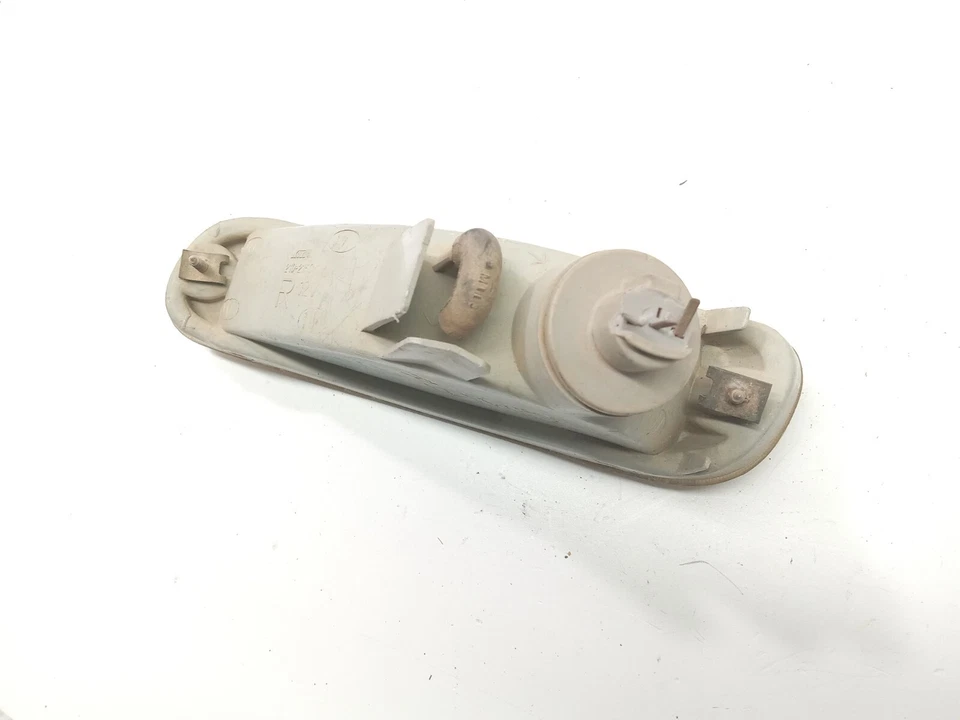 92-93 CHEVROLET GEO STORM LUZ INTERMITENTE DELANTERA DERECHA OEM, 116-58283R Foto 4 de 4