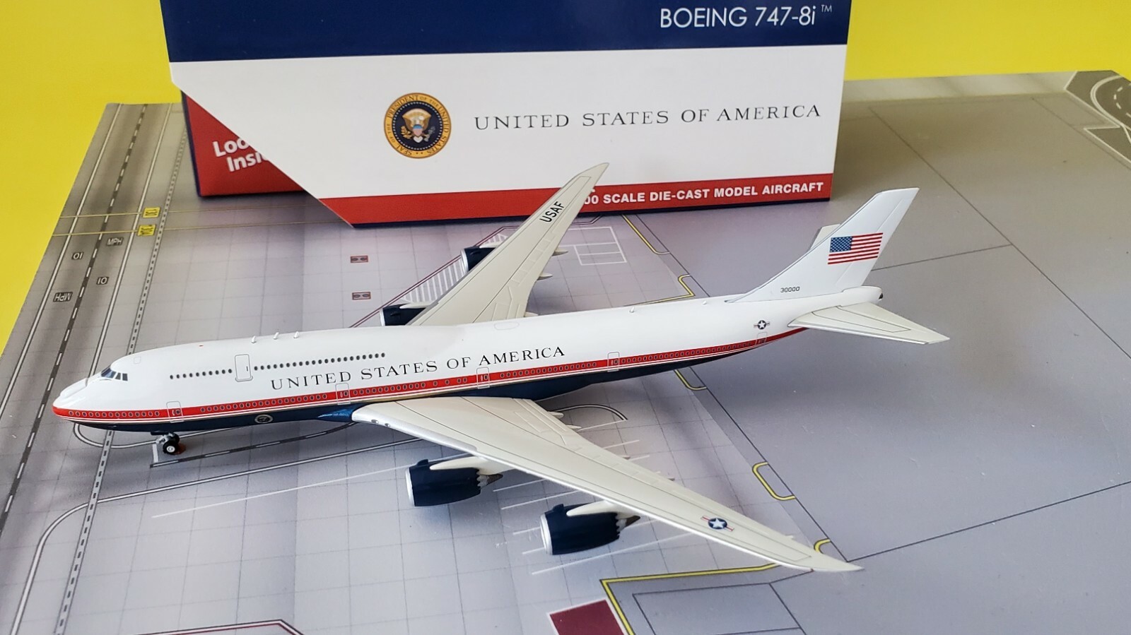 ed force one diecast model