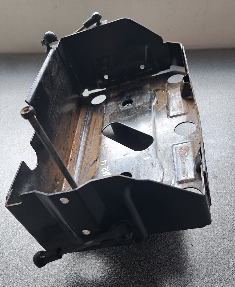 BMW E46 3 Series Convertible Battery Tray 51718236253 for sale 