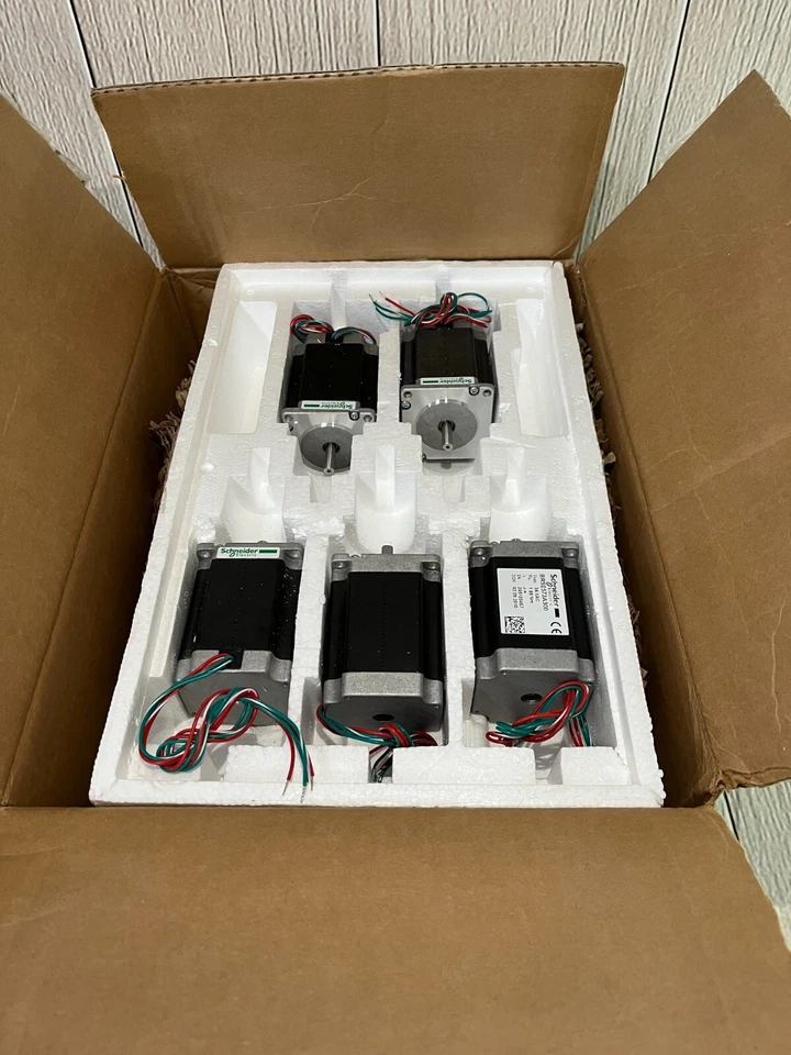 Lot of 10 Schneider Electric Lexium BRS2573A300 Foto 2 de 4