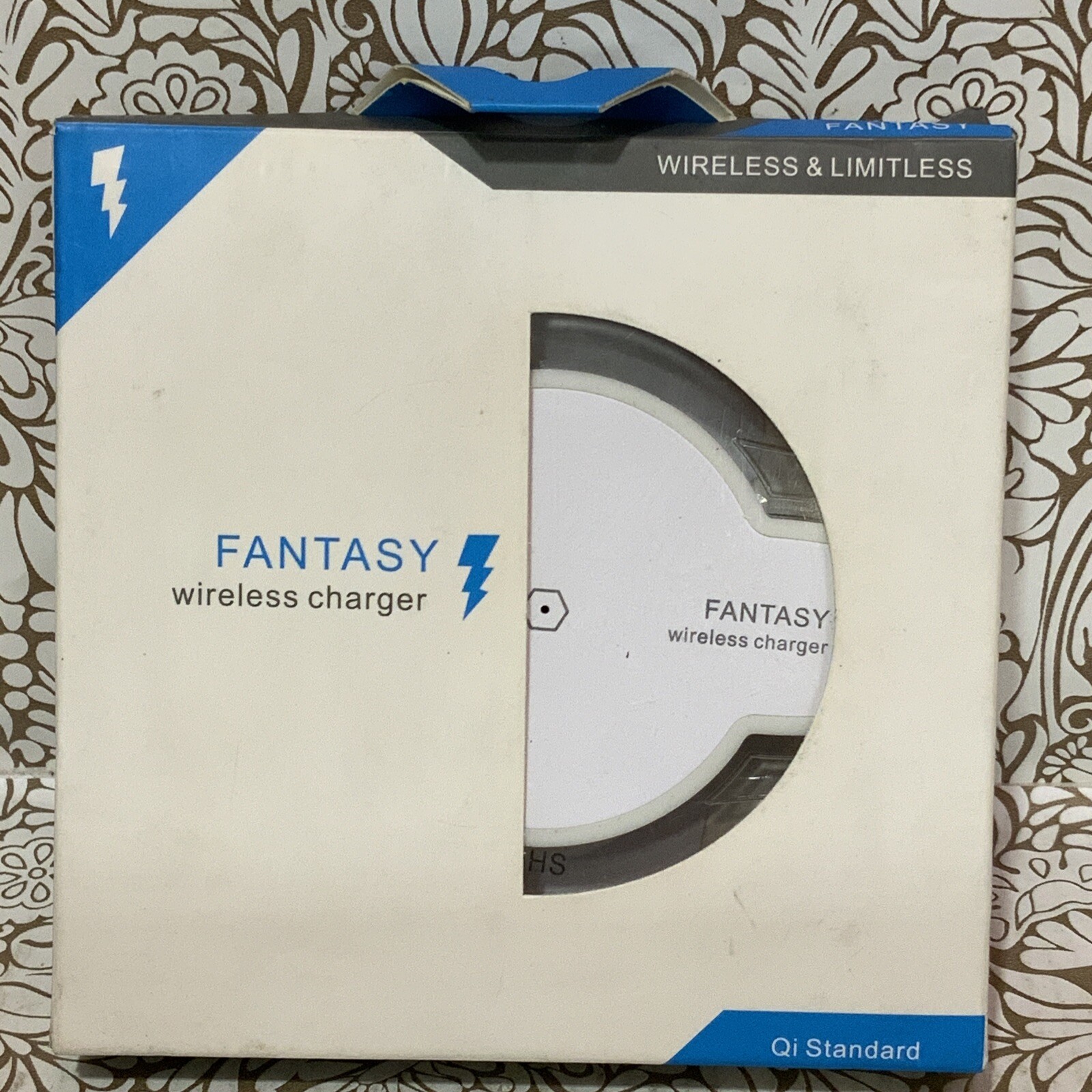 📀 Fantasy Slim Qi Wireless Charger Charging Pad