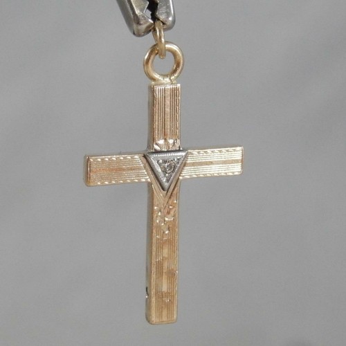 Vintage 10 Karat Yellow Gold Diamond 