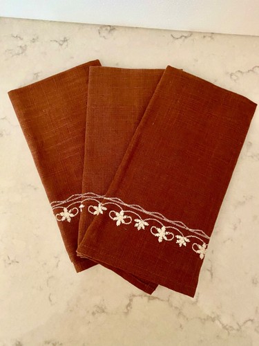 NWT Dillards Studio D Brown Cloth Napkins Set of 3-18"x19" MSRP $12. - 第 1/7 張圖片