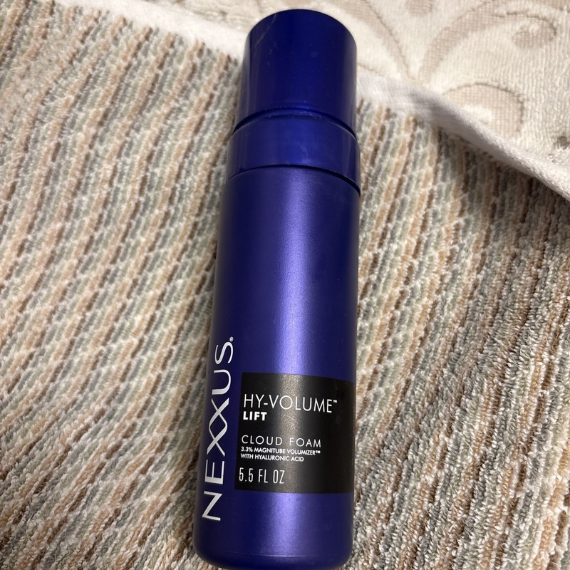 NEW Nexxus Hy-Volume Weightless Lift Cloud Foam Treatment 5.5 fl oz