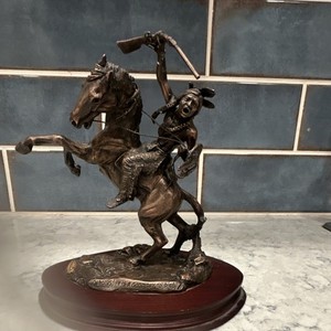 C.A. Pardell Bronze Statue Crazy Horse Limited Edition 484/2500 