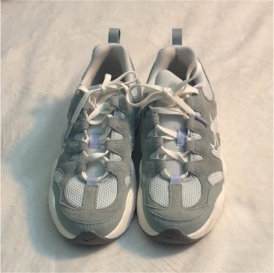 Nike Tech Hera Women s Low Top Lace-Up Sneakers Gray/White DR9761-001