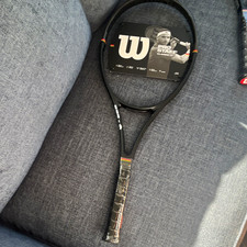 Wilson Pro Staff Classic 97 Tennis Racquet 97 in Head 4 1/4 Grip WR025711U2