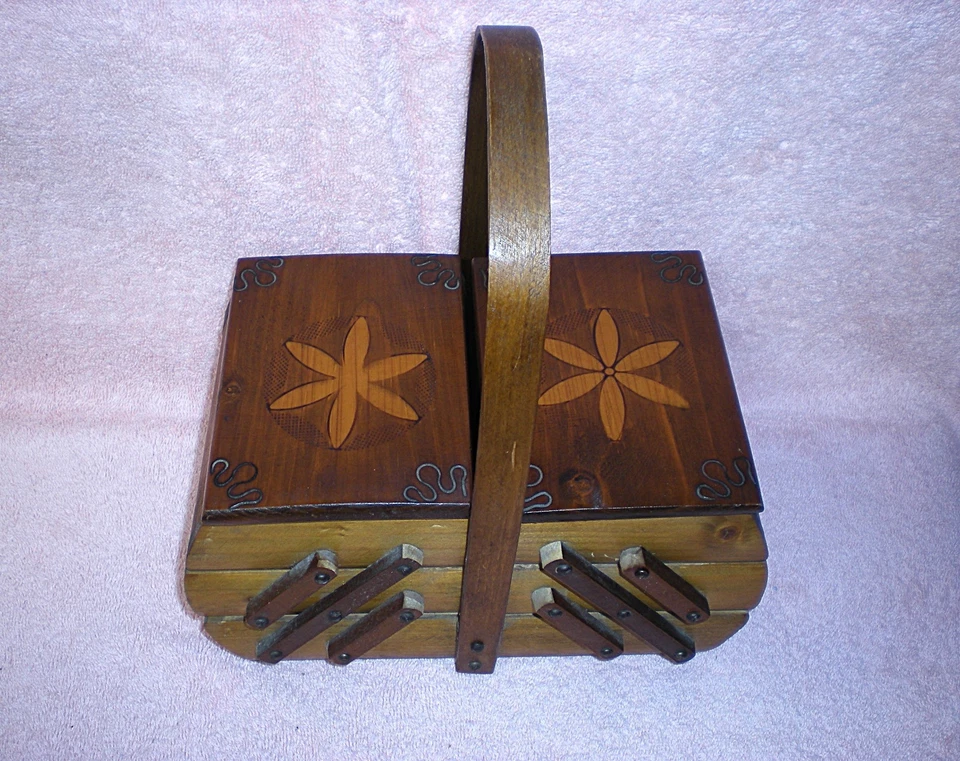 Caja de costura estilo acordeón plegable de madera vintage 3 niveles plegable cofre MCM Foto 2 de 4