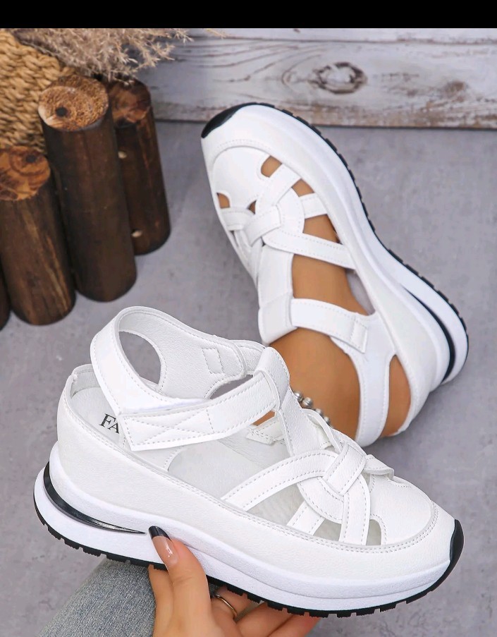 sandals white size 10.5 new-image