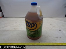 1 Gallon Zep Concentrated Multi Purpose Pine Cleaner 021709011630