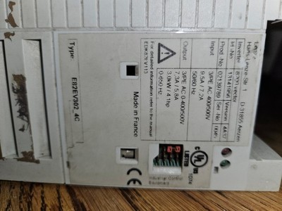 Lenze E82EV302_4C   D-31855    8200 Vector 