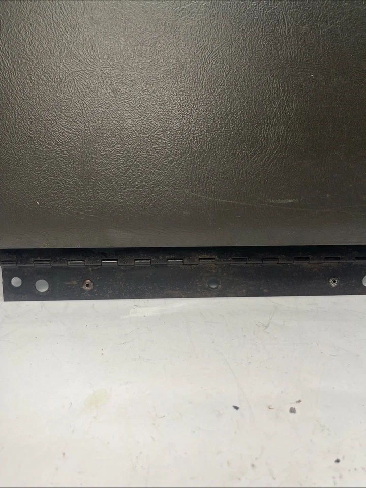 99-06 OEM GM Chevy Chevrolet Silverado Sierra Tahoe Guantera Cubby Foto 4 de 4