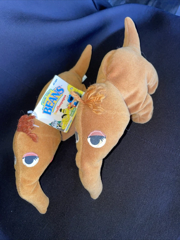 Par de bebês gorro Sesame Street Snuffleupagus  - Imagem 2 de 4