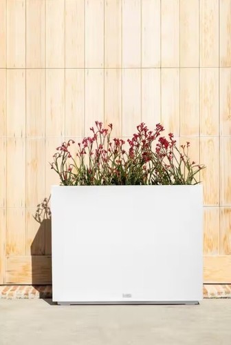 Veradek Block Span 38 in. x 30 in. Height White Plastic Planter