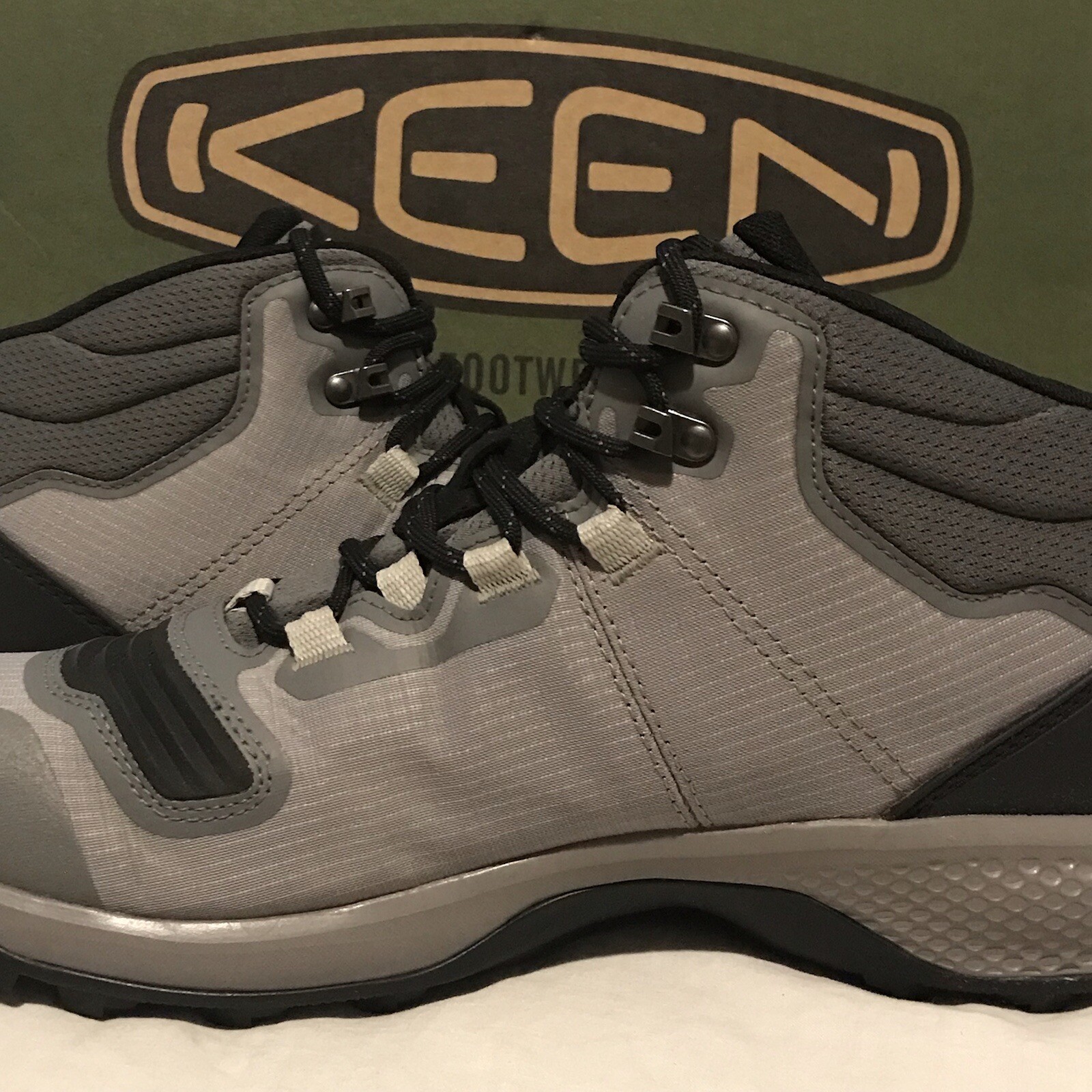 Stivali da trekking veloci impermeabili NUOVI KEEN da uomo taglia 8 5 M Tempo Flex 1024855