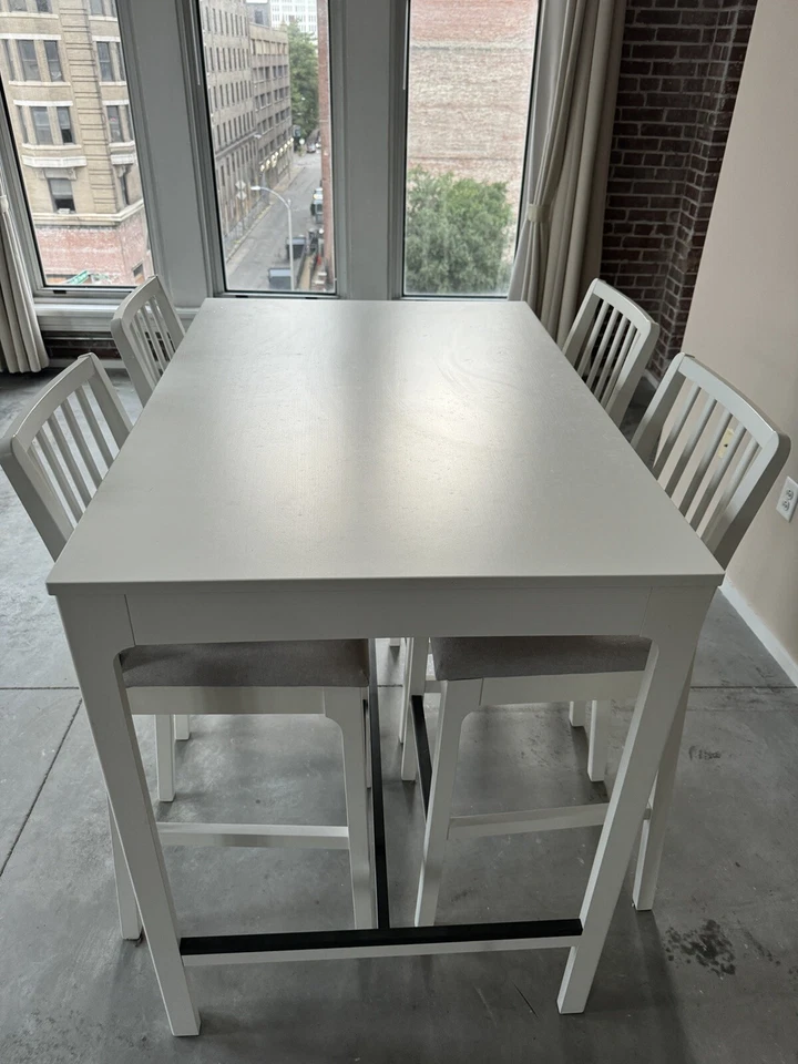 IKEA EKEDALEN Mesa de Bar y 4 Taburetes de Bar, Blanco/Orrsta Gris Claro, 47 1/4" Foto 4 de 4