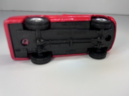 Red Dodge Dakota Sport Maisto Die Cast Truck, 1:64 Scale - Picture 7 of 7
