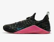 nike metcon black and pink