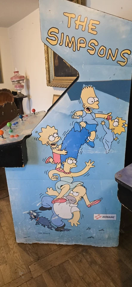  THE SIMPSONS ARCADE MACHINE de Konami 1991 Foto 2 de 4
