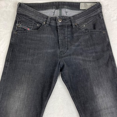 Herren Diesel BELTHER 0687J W30 L30 Stretch Regular Slim Tapered Schwarz