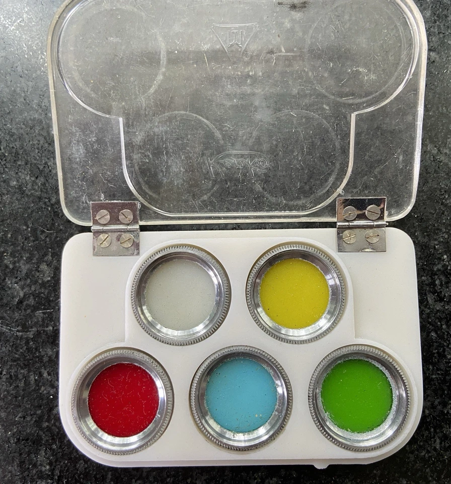 Set of 5 Vintage Kenko Colored Filters for Minolta 35, Screw-In 21.5 mm + Extras - Image 2 of 4