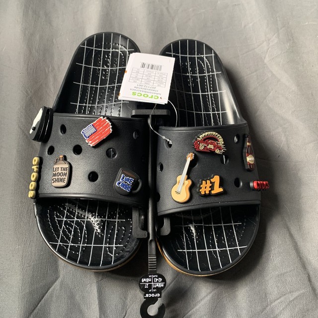 luke combs x crocs classic bootlegger slide