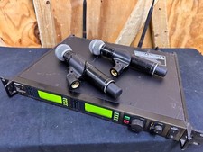 Shure Ur4d G1 Dual Wireless Receiver W/ 2 Ur2/sm58 Handheld Mics 470-530 Mhz