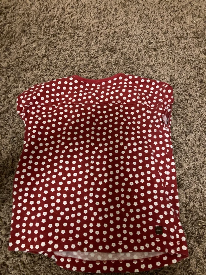 Camisa Tea Collection Estampado Floral 6 Rojo y Blanco Estampado Floral Frente Dardo Foto 3 de 3