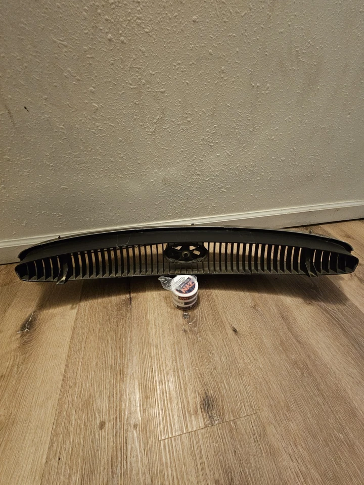 Conjunto de parrilla delantera 95 96 97 98 99 Buick Riviera OEM 1995 1996 1997 1998 1999 Foto 3 de 4