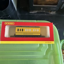 Hornby R296 Track Cleaning Coach.