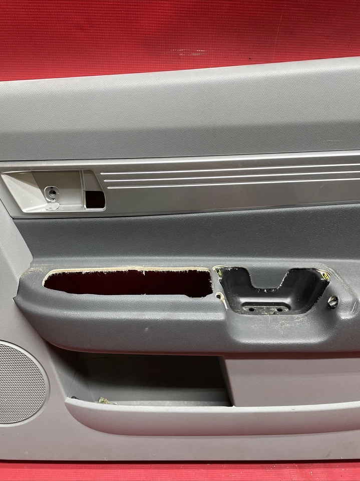 Chrysler Sebring 2008 convertible panel de puerta delantera derecha Foto 2 de 4