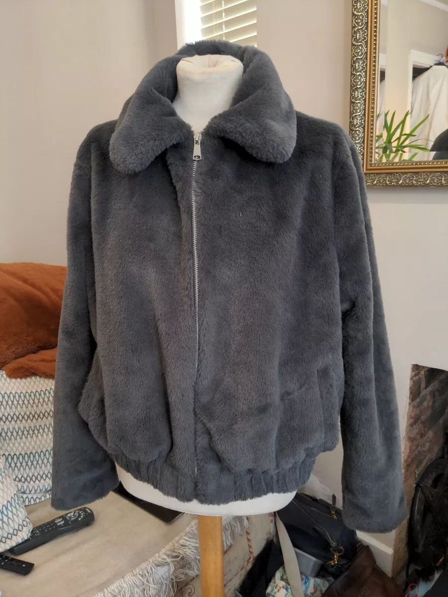 Fake fur jacket primark sale