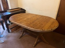 Extendable Solid Oak Dining Table