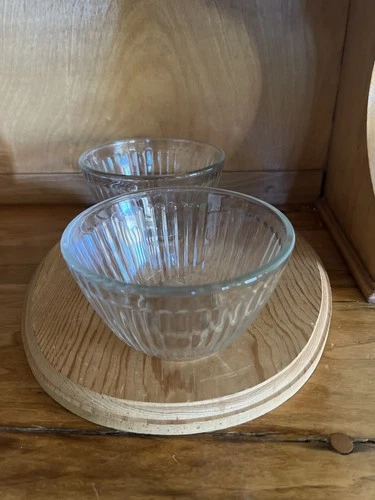 Pyrex Set of 2 Vintage 7401-S 3 Cup Clear Glass Ribbed Mixing Bowls USA