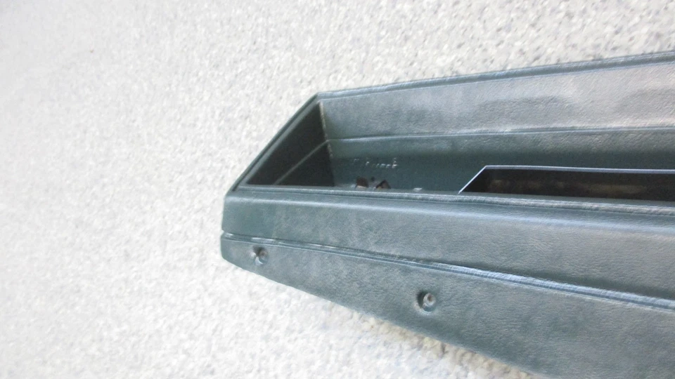 1978-1988 OLDSMOBILE CUTLASS DASH PAD BLUE/GREEN - Image 3 of 4