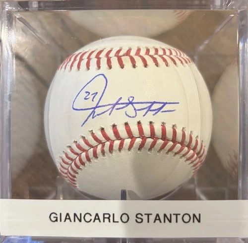 Giancarlo Stanton Signed Baseball  Beckett COA #BW66917