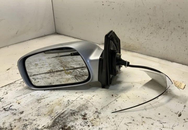 2003-2008 Toyota Corolla Front Left Driver Side Mirror Door Assembly Oem Silver - Image 3 of 4