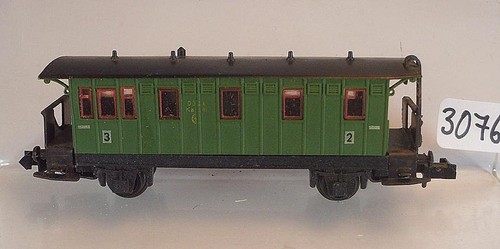 Arnold Spur N 1/160 Personenwagen 2/3. Klasse 2-achsig der DR #3076 | Zustand: Gebraucht